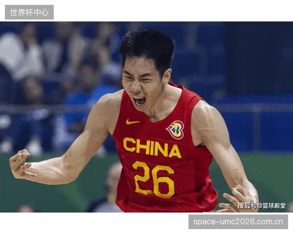广厦锋线朱俊龙在防守端拼尽全力,保护篮板表现优于其得分数据。 广厦锋线朱俊龙在防守端拼尽全力,保护篮板表现优于其得分数据。